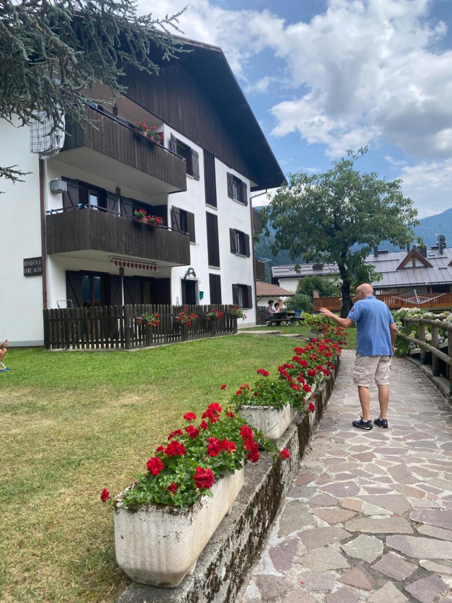 Care Alto Apartment Carisolo Bagian luar foto